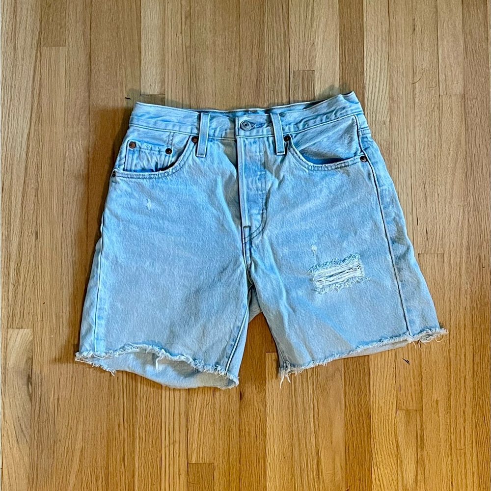 Levi's 501 Mid-Thigh Light Blue Jean Shorts